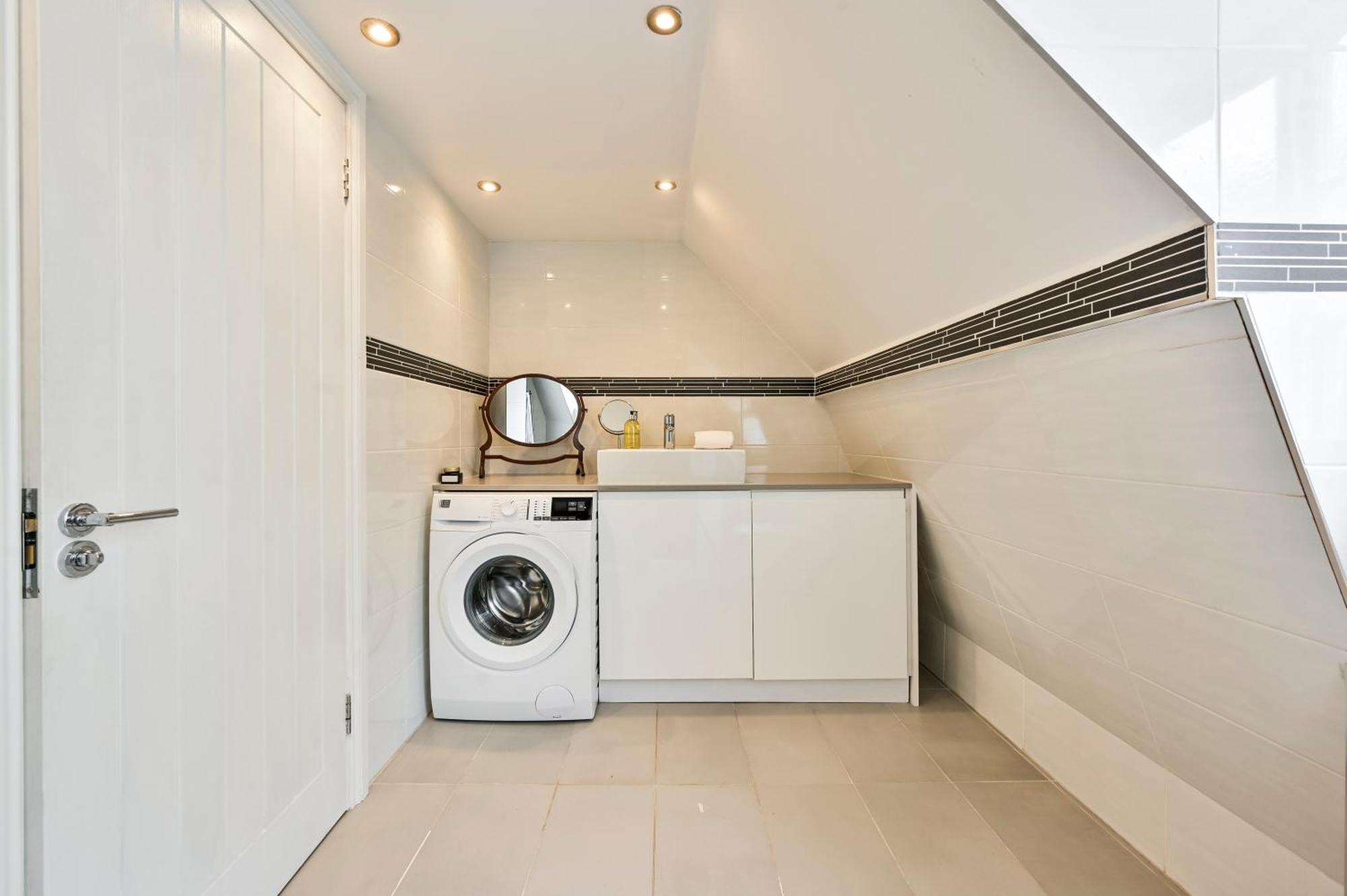 Апартаменты Magnificent 2 Bed Hyde Park Mews House Лондон Экстерьер фото