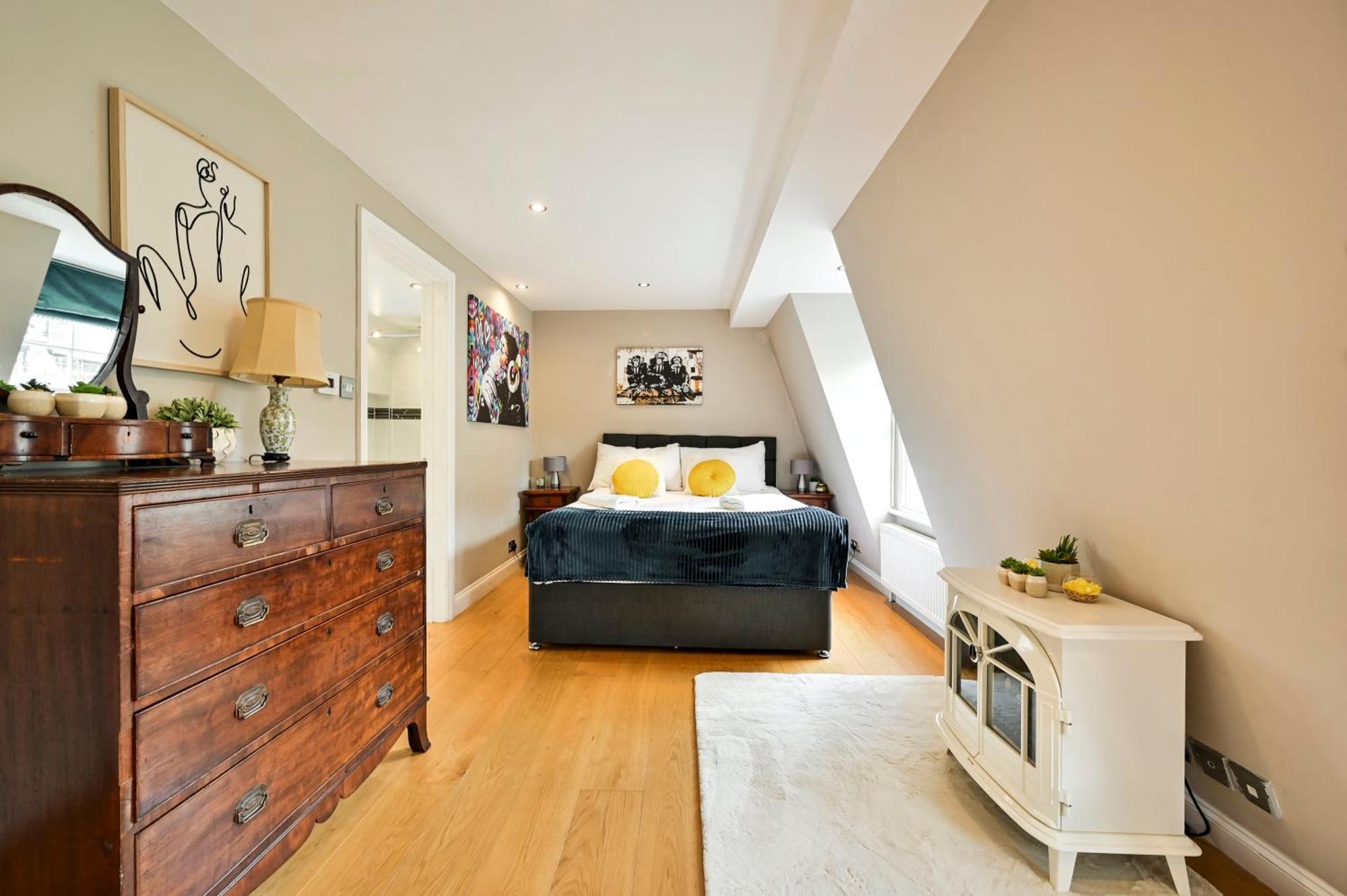 Апартаменты Magnificent 2 Bed Hyde Park Mews House Лондон Экстерьер фото